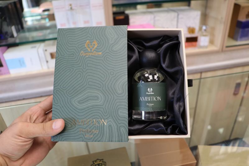 معمای ماندگاری عطر: آیا تنها قیمت عطر، طول عمر آن را تضمین می‌کند؟